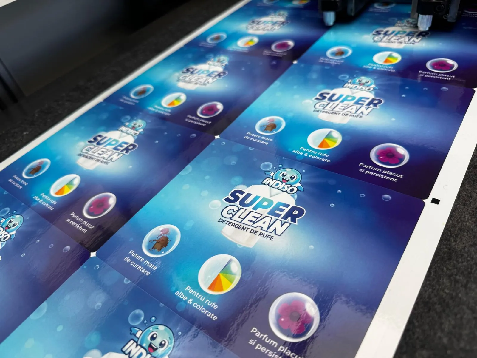 Super Clean etichete detergent rufe